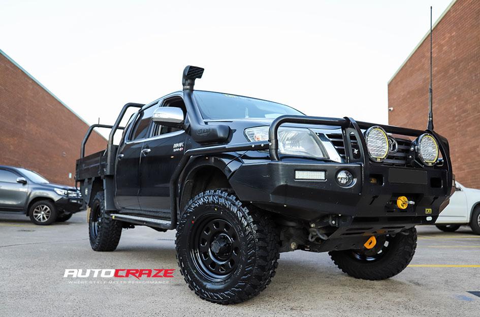 TOYOTA HILUX N70 4WD D LOCKER BLACK